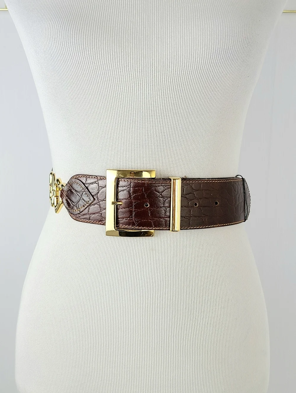 Express Compagnie Internationale Made In Italy Croc Print Vintage Leather Belt